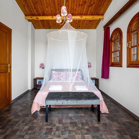 Villas Marianna Kalavarda Exterior photo