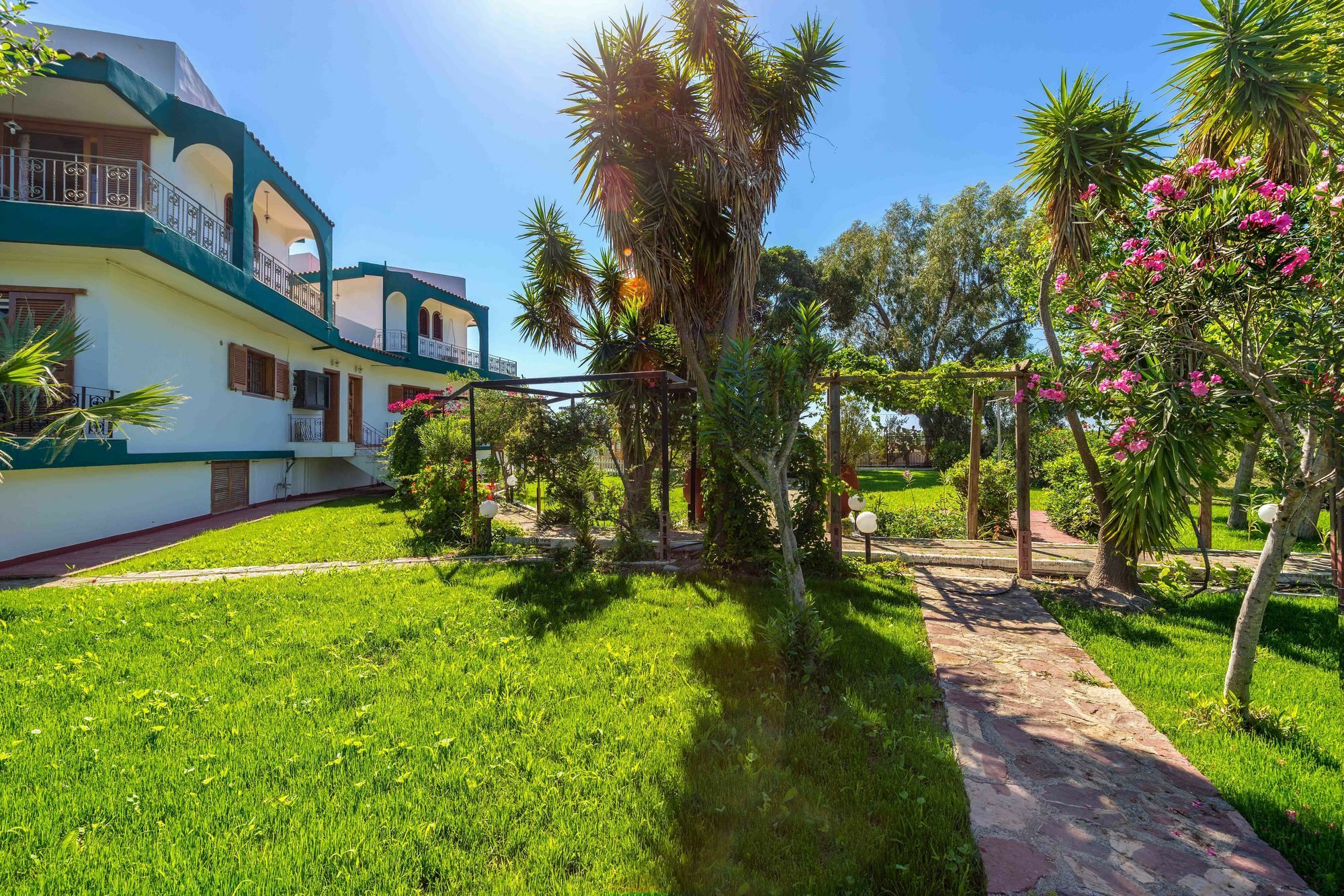 Villas Marianna Kalavarda Exterior photo